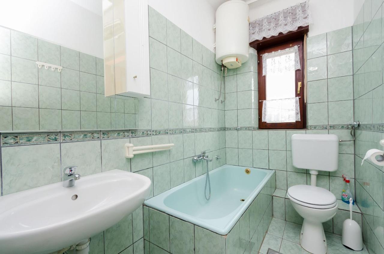 Apartment Ivanka Banjol Eksteriør billede